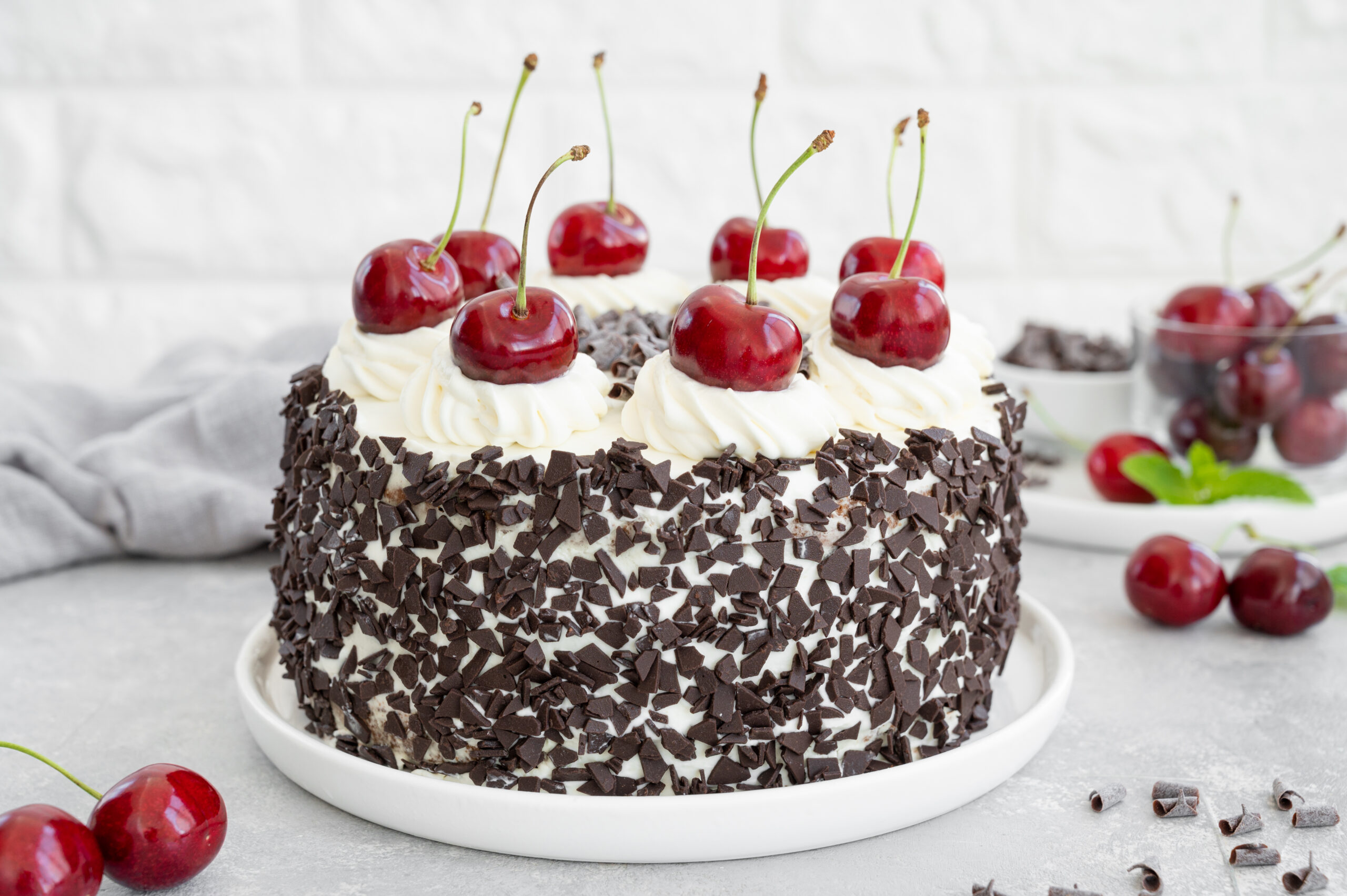 Cream Puff Crust Eclair Cake Recipe | The Recipe Critic